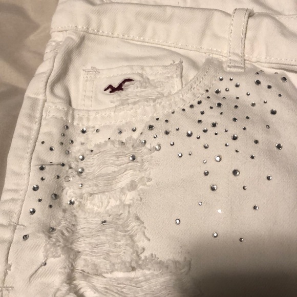White Hollister Shorts - Picture 5 of 5